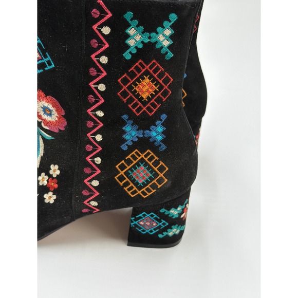 Johnny Was Embroidered Ankle Boots Womens Bird Floral Western Style Heel Size 40 - Picture 5 of 10